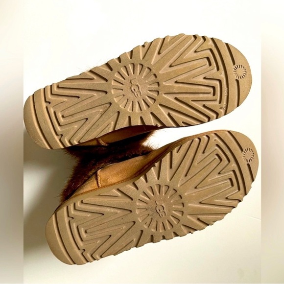 UGG Classic Buckle Mini Suede Boots - Picture 5 of 5